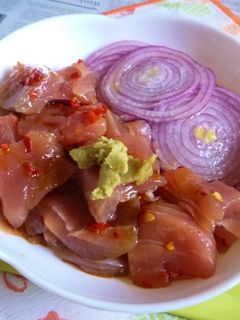キハダマグロのヅケと紫玉ねぎのタパス-レシピのメイン写真