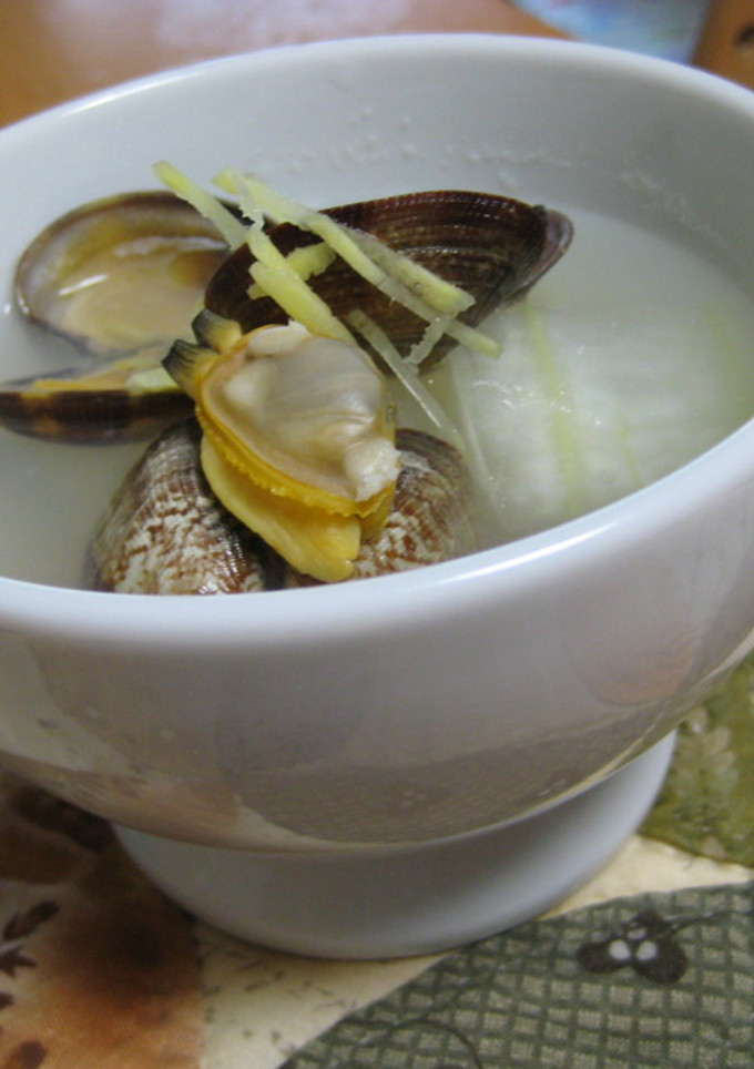 ショウガ風味の冬瓜とアサリのスープ-レシピのメイン写真