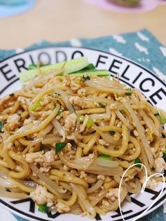 ☆節約飯!もやしとねぎの焼きそば☆-レシピのメイン写真