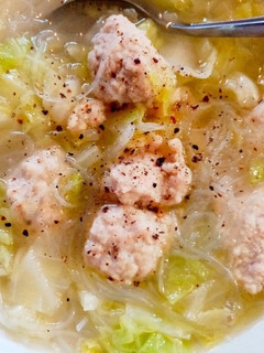 鶏ミンチ団子とキャベツの優し気スープ春雨-レシピのメイン写真