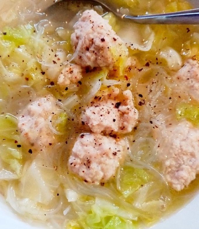 鶏ミンチ団子とキャベツの優し気スープ春雨-レシピのメイン写真