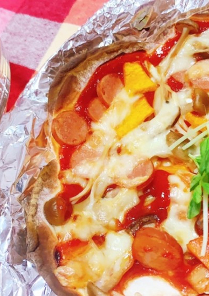 簡単！きのこたっぷり餃子の皮ピザ-レシピのメイン写真