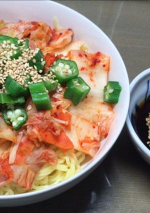 ラーメンの麺でキムチ混ぜそば！-レシピのメイン写真