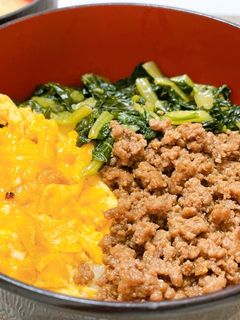 簡単!万能鶏そぼろで3色丼♪-レシピのメイン写真