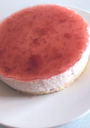 いちごヨーグルトムースケーキ-レシピのメイン写真