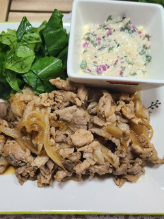 豚の生姜焼き（赤みず菜ソースがけ）-レシピのメイン写真