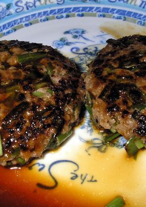 餃子リメイク★おつまみバーグ-レシピのメイン写真