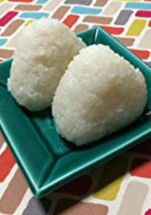 超簡単☆基本中の基本♪究極の塩むすび♫-レシピのメイン写真