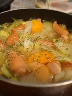 ゆる簡単ポトフ☆残り野菜でコンソメスープ-レシピのメイン写真