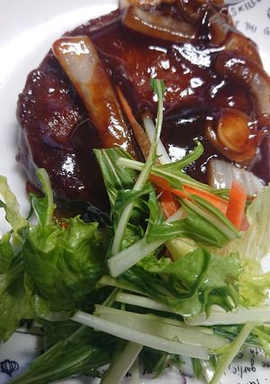 煮込みハンバーグ風レトルトハンバーグ☆-レシピのメイン写真