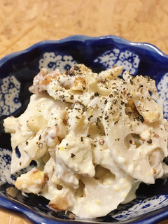 蓮根とナッツの粉チーズマヨサラダ-レシピのメイン写真