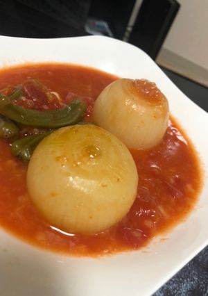 小さな玉ねぎの丸ごとトマト煮込み-レシピのメイン写真