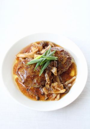 大人気！な【和風ハンバーグ（きのこソース-レシピのメイン写真