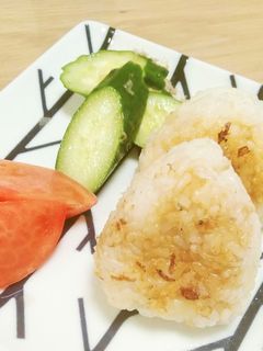 【学校給食】しらすチーズ焼きおにぎり-レシピのメイン写真