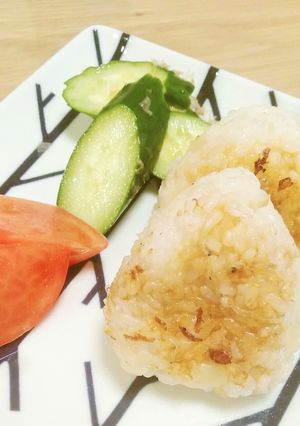 【学校給食】しらすチーズ焼きおにぎり-レシピのメイン写真