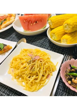 カルボナーラとピザディナー・パスタメイン-レシピのメイン写真