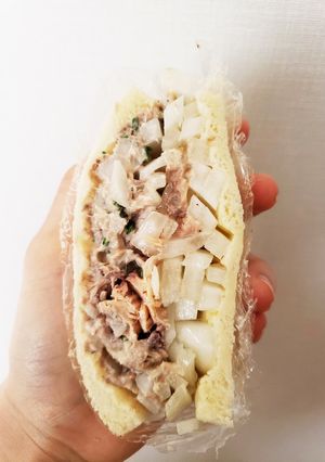 サバ缶と玉ねぎのサンドイッチ-レシピのメイン写真
