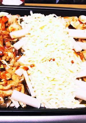 お手軽ホットプレートでチーズタッカルビ☆-レシピのメイン写真