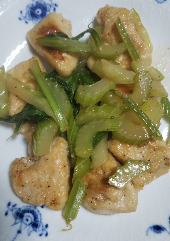 鶏むね肉とセロリの炒めもの-レシピのメイン写真