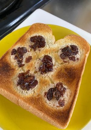 レーズンバターでなんちゃってレーズンパン-レシピのメイン写真
