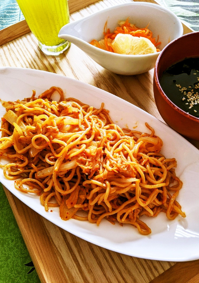 昼ごはん！ツナマヨキムチ焼きそば-レシピのメイン写真