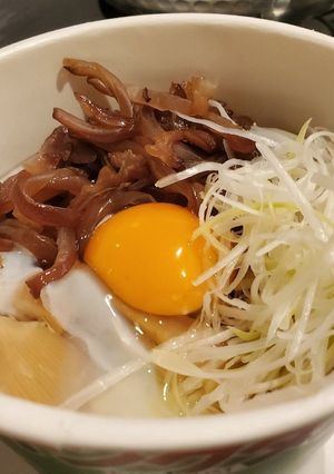 カップラーメンでつくる、豚骨油そば!-レシピのメイン写真