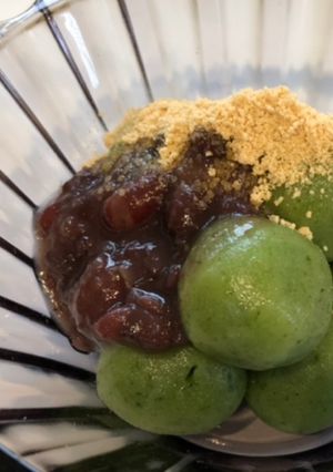 雑草をおいしく!よもぎだんご-レシピのメイン写真