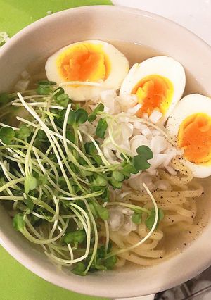 あまった鶏肉のゆで汁で☆めちゃ旨ラーメン-レシピのメイン写真