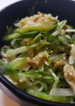 ザーサイと蒸し鶏のサラダ　コンビニ風-レシピのメイン写真