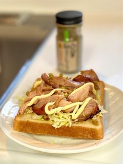 柚子胡椒♪照り焼きチキンのオープンサンド-レシピのメイン写真