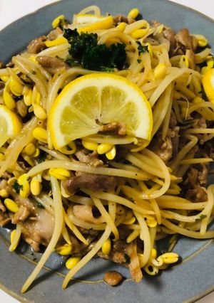 豆もやしと豚肉のさっぱりレモン炒め-レシピのメイン写真