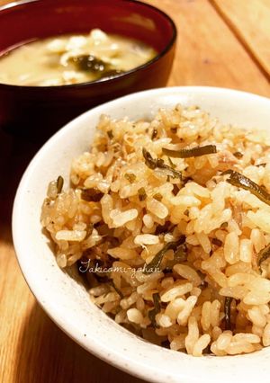 ツナと塩昆布を混ぜるだけ！炊き込みご飯！-レシピのメイン写真