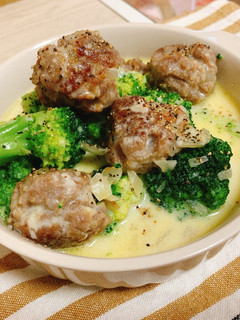 自家製肉団子とブロッコリーのクリーム煮-レシピのメイン写真