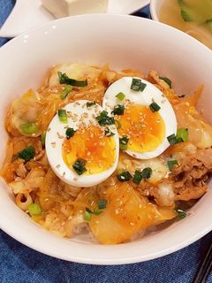 ♡ピリ辛!豚キムチチーズ丼♡-レシピのメイン写真