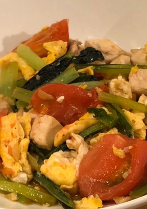 トマトとチンゲン菜の炒めもの-レシピのメイン写真