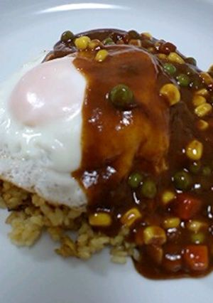 あら簡単！カレーピラフ目玉焼き＆デミ-レシピのメイン写真