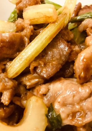 簡単美味い！セロリと豚コマの炒め物レシピ-レシピのメイン写真