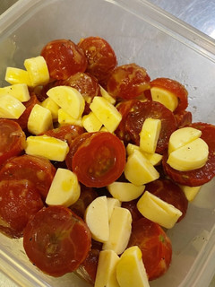 ミニトマトとチーズのマリネ-レシピのメイン写真