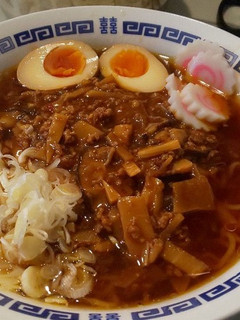 醤油ラーメンにのせて食べるジャージャー麺-レシピのメイン写真