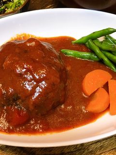本当に簡単!煮込みハンバーグ-レシピのメイン写真