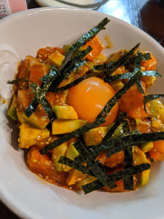 サーモンとアボガドのユッケ丼-レシピのメイン写真