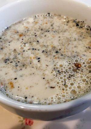 女性の薬膳茶⭐︎黒ごまきな粉豆乳ラテ-レシピのメイン写真