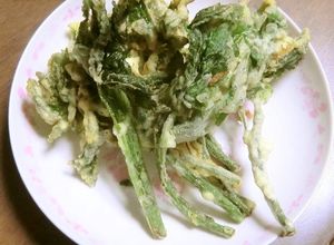 旬のしどけを、うすごろもの天ぷらで-レシピのメイン写真