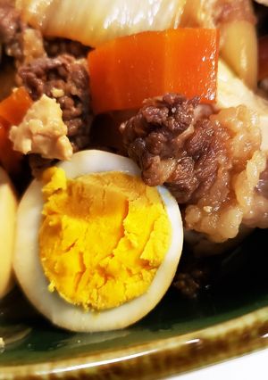 おうちDE居酒屋♪肉豆腐のゆで卵のせ-レシピのメイン写真