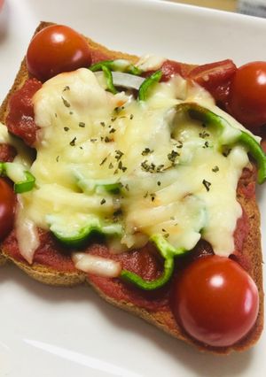 ピザ用ソース不要！フレッシュピザトースト-レシピのメイン写真
