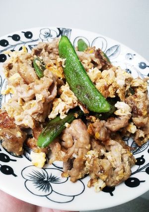 簡単!豚肉とスナップエンドウの卵炒め-レシピのメイン写真