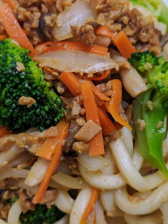 高野豆腐の味噌そぼろで!焼きうどん-レシピのメイン写真