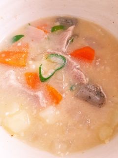 ニンニクとバター☆風味豚汁-レシピのメイン写真