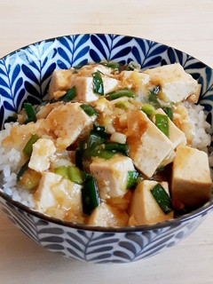 簡単ランチ♪中華風豆腐丼-レシピのメイン写真