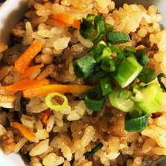 รูปของ 牛めし！炊き込みご飯